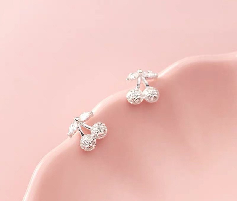 Crystal cherry earrings｜Cherry Studs｜Sterling Silver｜Fruit Earrings｜Gifts for kids｜Cutest｜Glitter｜Sparkle