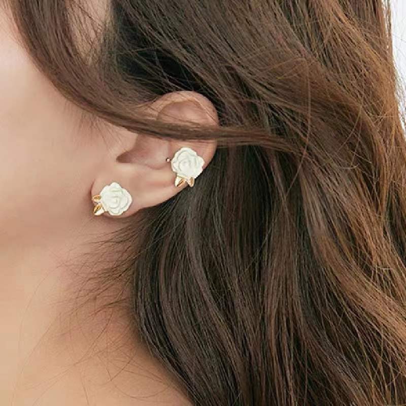 Enamel flower earrings